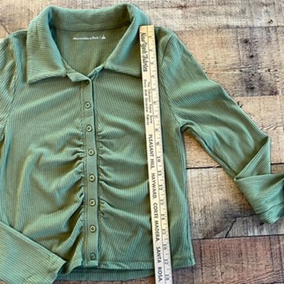 Abercrombie & Fitch Green Ribbed Button Front Top Long Sleeves Small Collared - Picture 7 of 7